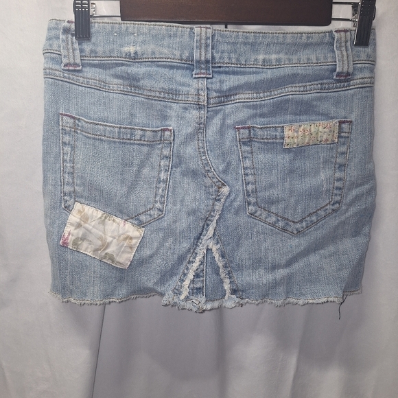 Arizona jean Co boho patch jean skirt size 3 - Picture 4 of 5